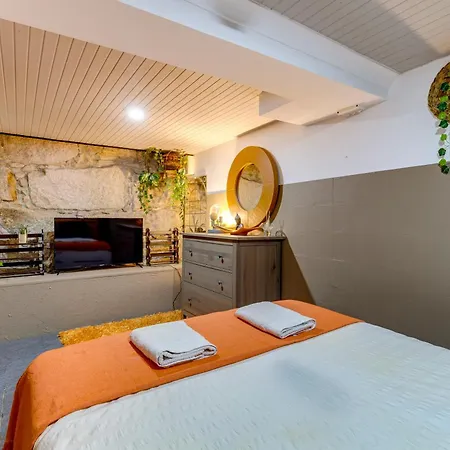 Hostal Garden In Town *